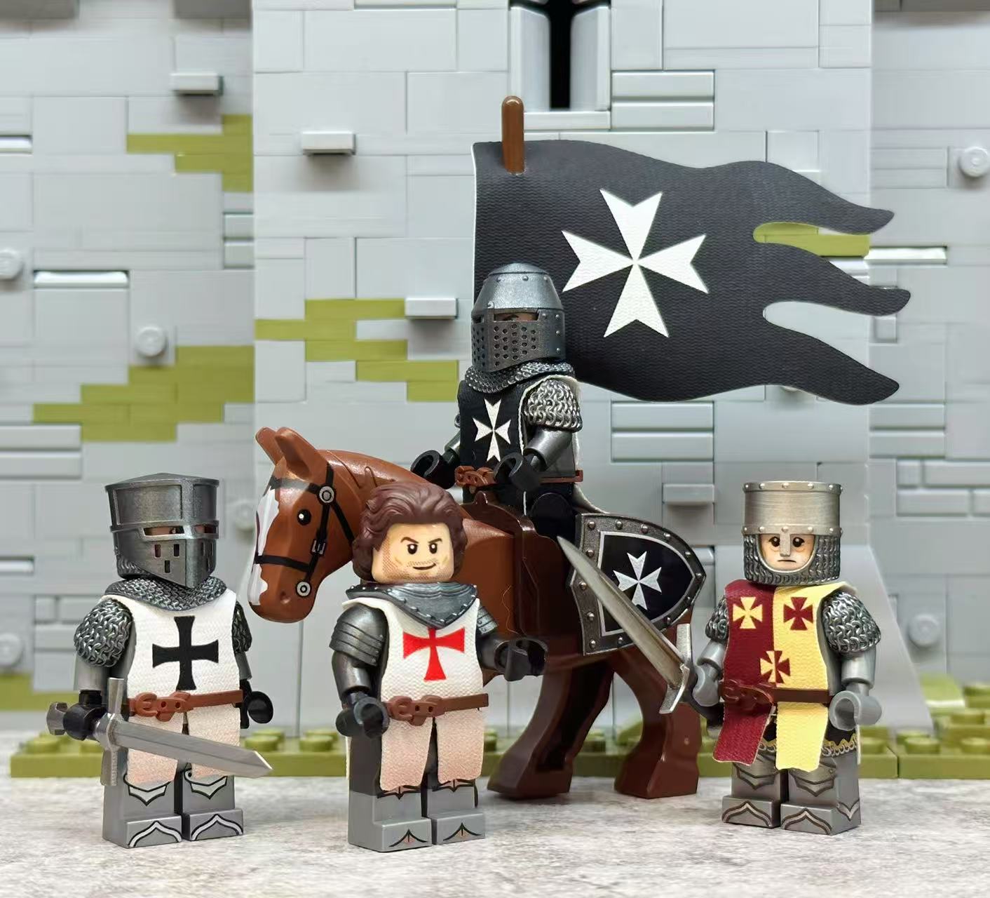 Crusader Helmet (2)